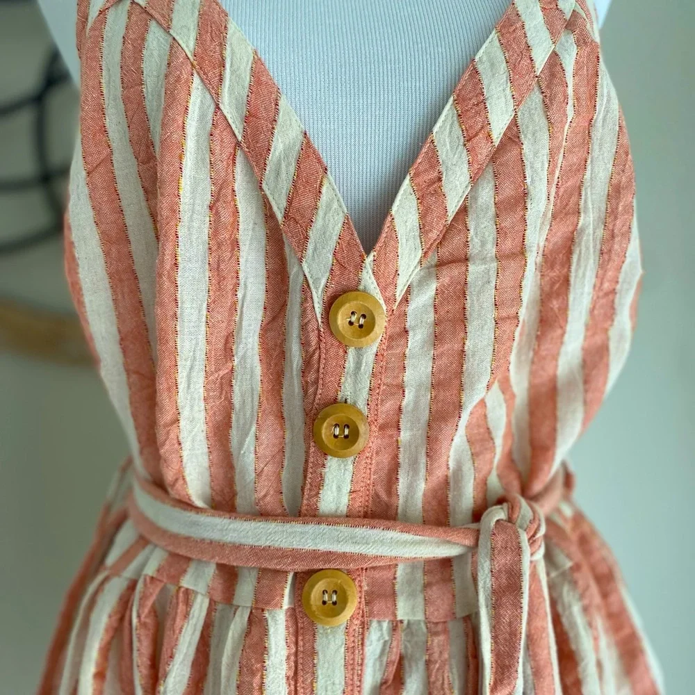 NWT LUSH Button front tank dress with a tie waist and pockets! 100% Cotton - Picture 5 of 12